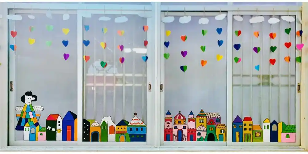 幼儿园窗户装饰