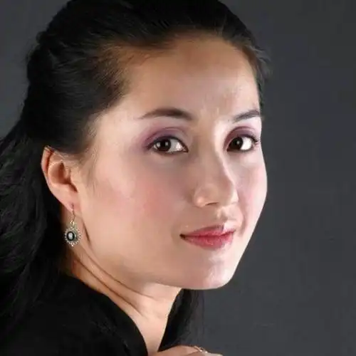 她16岁一炮而红,却因一个角色被骂至今