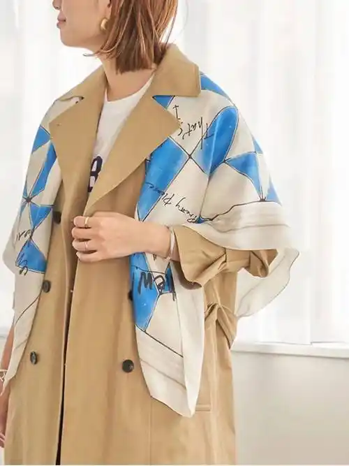 又到了穿风衣的好季节,加条丝巾真的巨好看!-第21张图片-绍兴汽车网