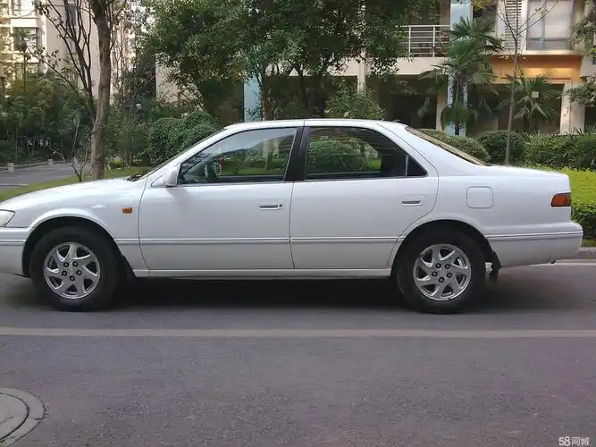 丰田 佳美 1993款 2.2 自动