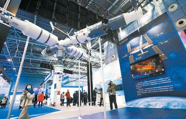 航天育种种出的蔬果,鲜花长啥样?来"双创周"主题展,看这些新成果