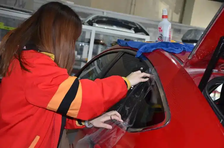 北方学校汽修有女生吗?