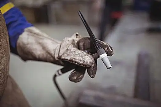 特写,握着,焊枪,工作间