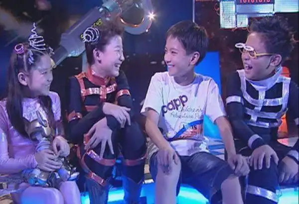 当年的快乐星球的童星都长大了她当妈妈了而他15岁去世了