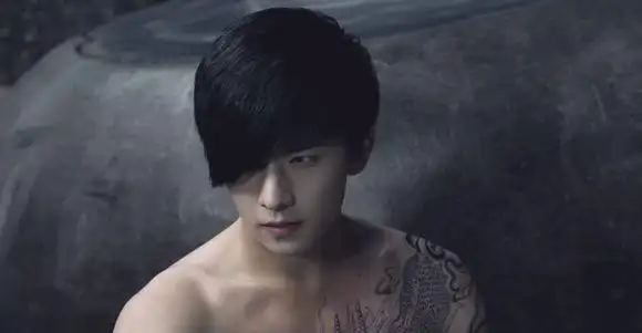 盗墓笔记杨洋张起灵小哥麒麟臂的截图高清图片整理集合