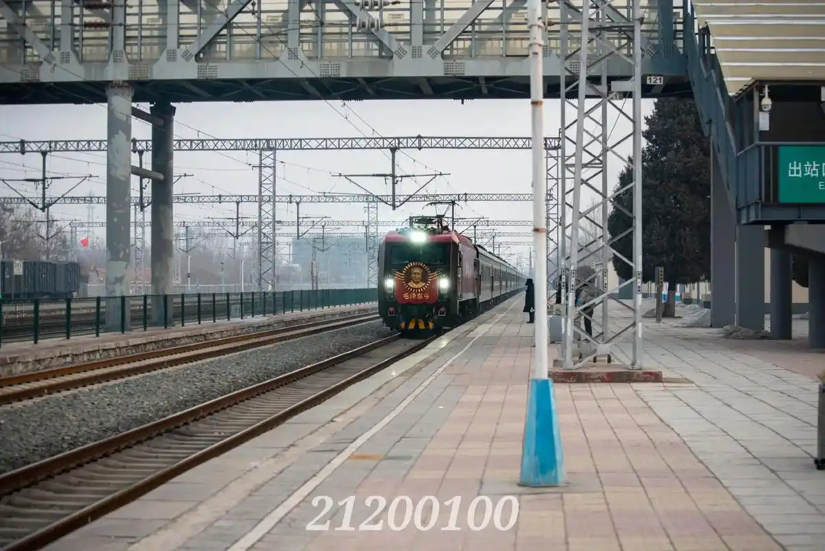 "开领24车,做领军人"客车k7709高碑店站五道停车!#摄影 - 抖音