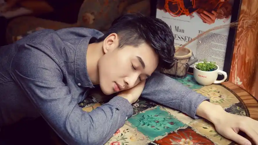 女生与异性交往准则:哪些事情不要做?因为在他看来那就是暧昧