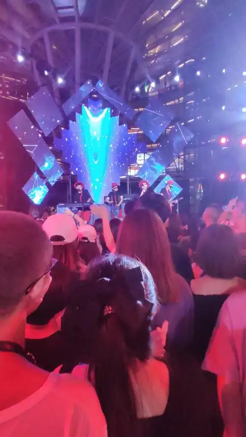 记录生活#河北石家庄新地标电音节嗨起来,免费蹦迪,大型蹦迪现场