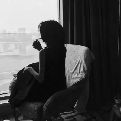 成熟高冷女人头像图片大全高清女生头像成熟图高冷