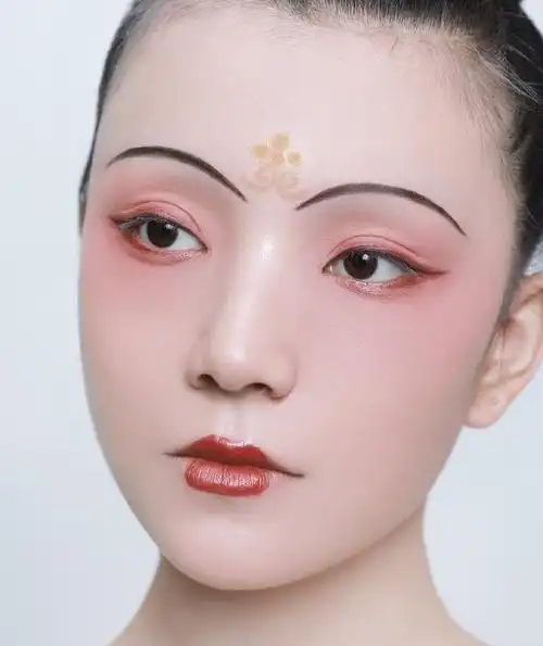 唐代妆容(细数唐朝各个不同阶段的妆容,初唐娇俏,盛唐精致,晚唐的有点