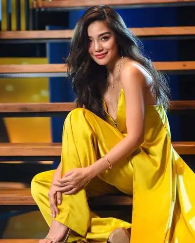 泰国发型到底是怎么做的,怎么大家卷发这么好看