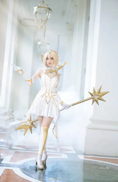 lol##cosplay##cos正片##大元素使拉克丝##s12电竞同人