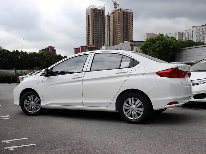 本田图片,本田锋范图片,锋范图片库_熊猫优车