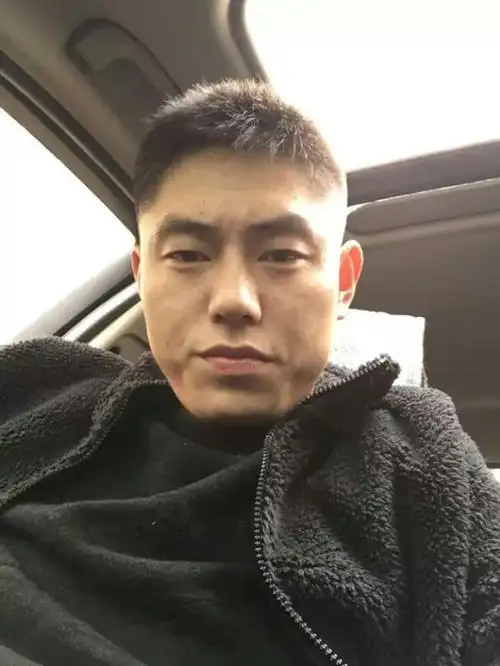 【帅男秀场】大王 30岁 天秤座 酒店管理