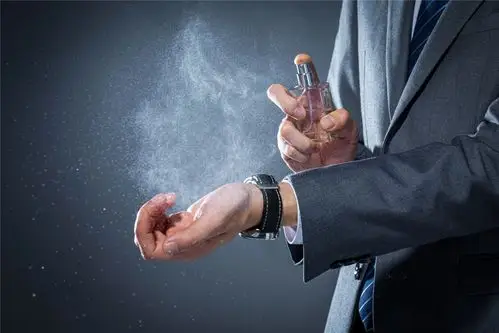 男士使用香水要注意那些技巧,这篇文章告诉你