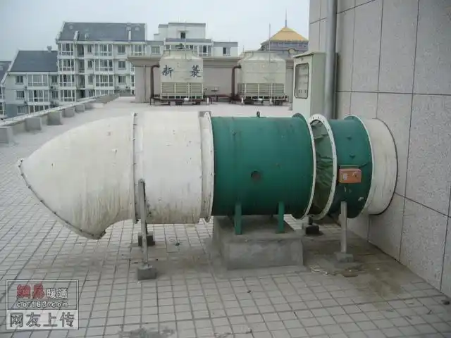 屋顶加压送风机的安装