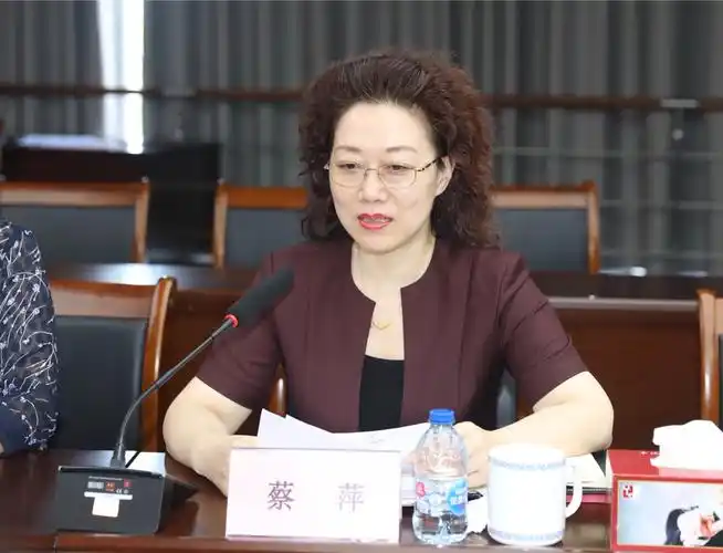 省分行普惠部朱珏副总经理一行三人莅临盐城分行开展调研指导工作