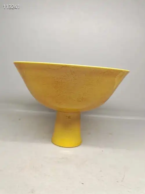 明成化鸡油黄釉高足碗古玩古董古瓷器老瓷器