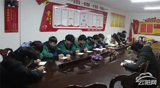 平湖中学开展"干亲"互动活动 激励学生砥砺前行- 云阳网-云阳新闻