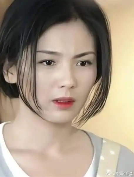 年轻时的刘涛,也是一朵清冷的小白花