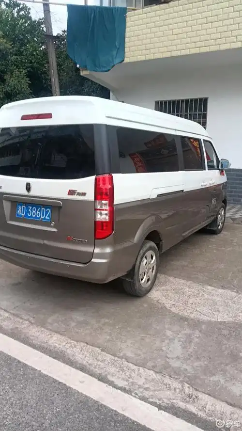 本人一台华晨金杯新海狮x30货客版5座