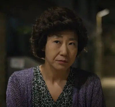 豹子女士头像转自微博#讨厌吃稀饭,还有装逼犯