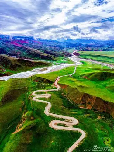 天山深处的"电力天路"