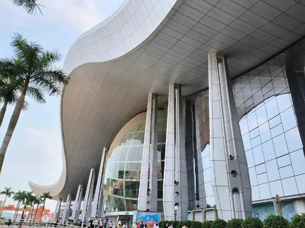 广东科学中心.里面非常大,有三层,可以逛一整天,每个展馆是不 - 抖音