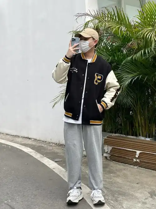 ootd男大学生秋冬棒球服穿搭广州降温了