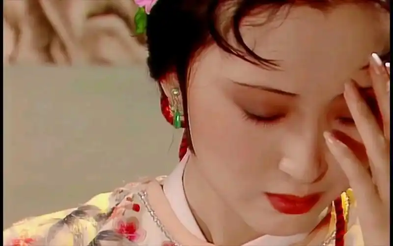【红楼梦】林黛玉的哭戏,这一哭,梨花一枝春带雨