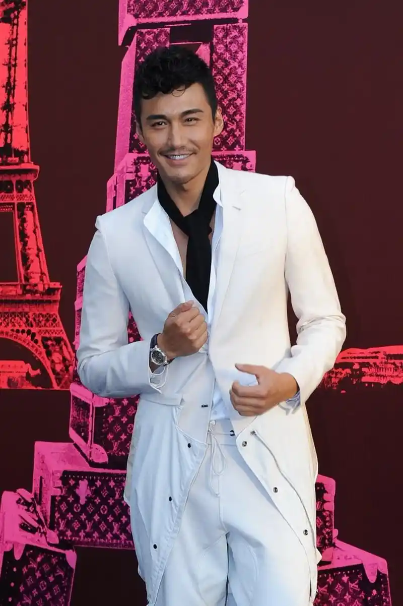 胡兵在节目里说对瞿颖有过好感,但两人没在一起.