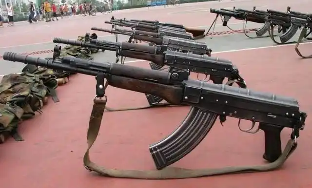 中越战争最好的自动步枪就是它:装备解放军30多年的81式自动步枪