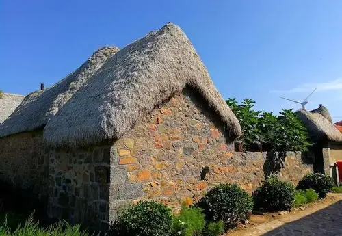 海草房,是胶东沿海地区最古老的传统民居.