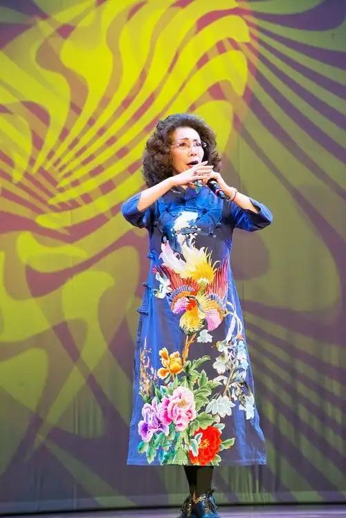 著名裘派女花脸裘芸