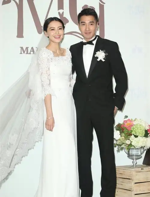 2014年11月28日,"又圆恋"终成正果,高圆圆与赵又廷在台北举行了