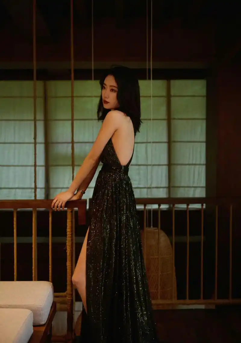 张小斐高跟美腿[色][色] #张小斐