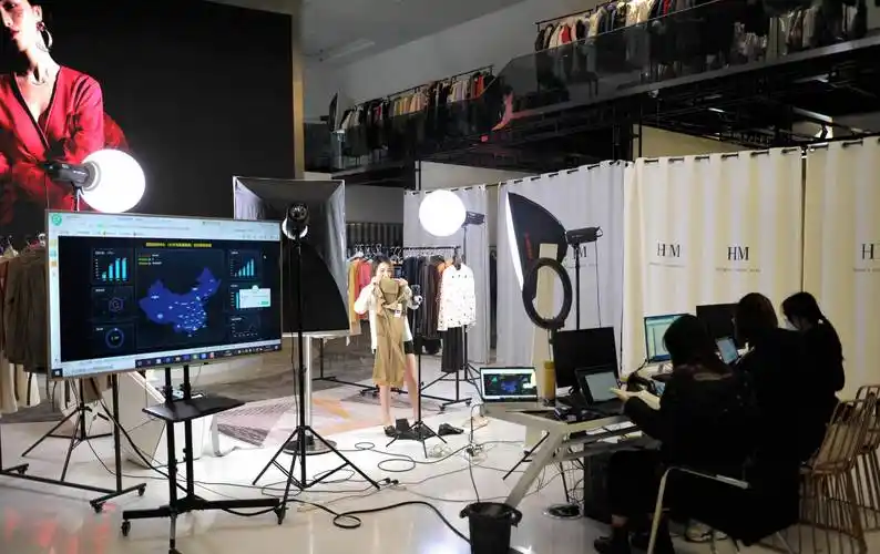 多发货|蓝海:跨境电商直播