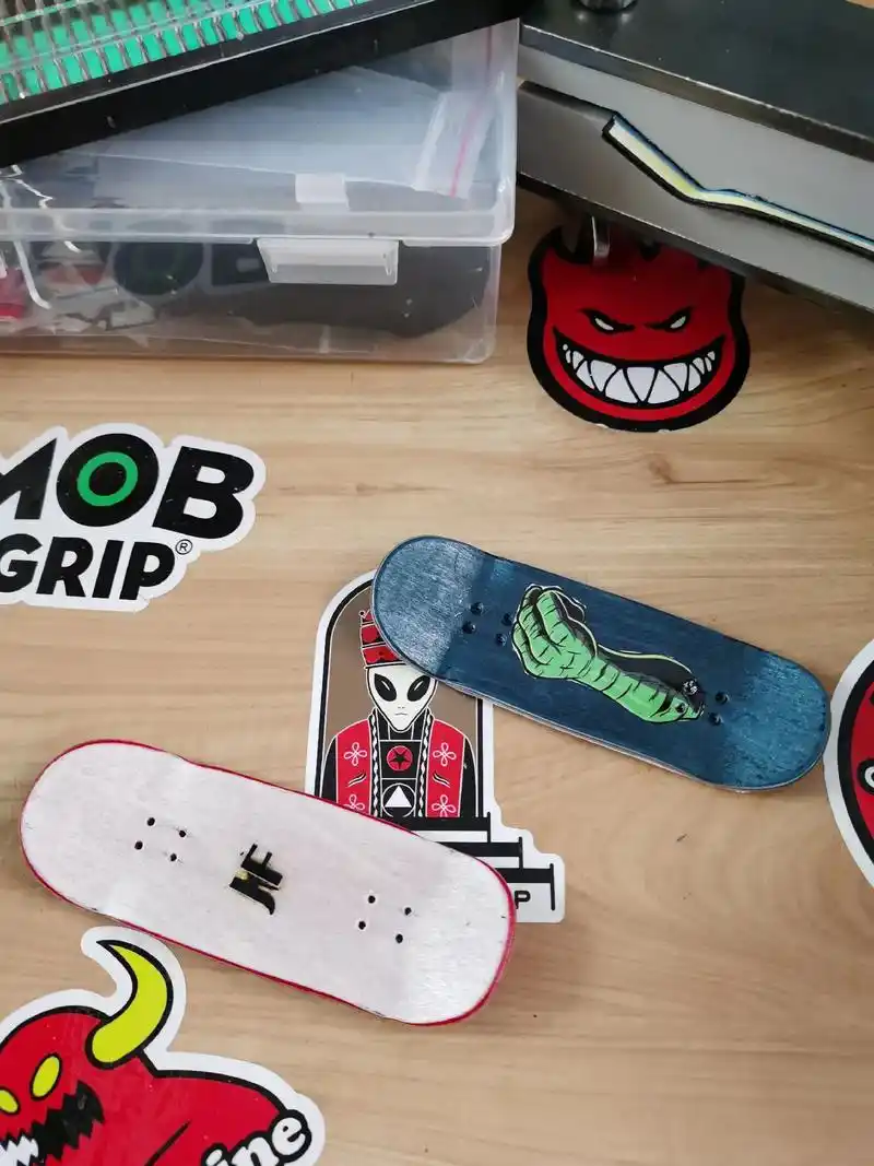 手指滑板#手工活#太费精力了 - 抖音