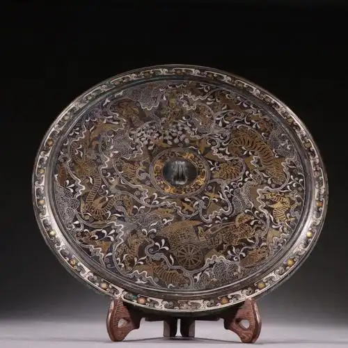 汉铜错金银神兽人物故事青铜镜