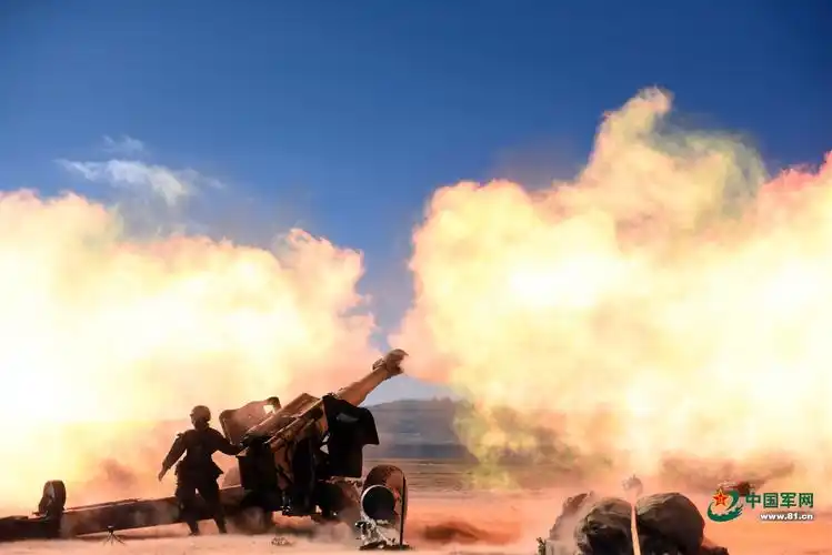 炮火连天.潘涛 摄