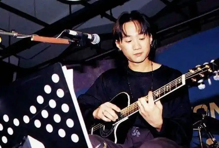 关于黄家驹的15个事实