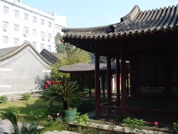 北京市第十三中学