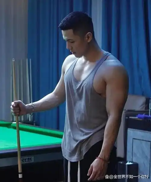 肌肉身材天花板这样的男人谁在谈呀