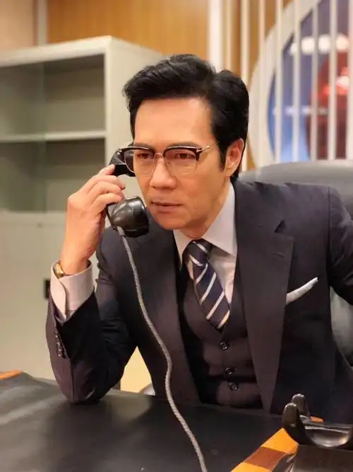 张兆辉(中国香港演员)_尚可名片