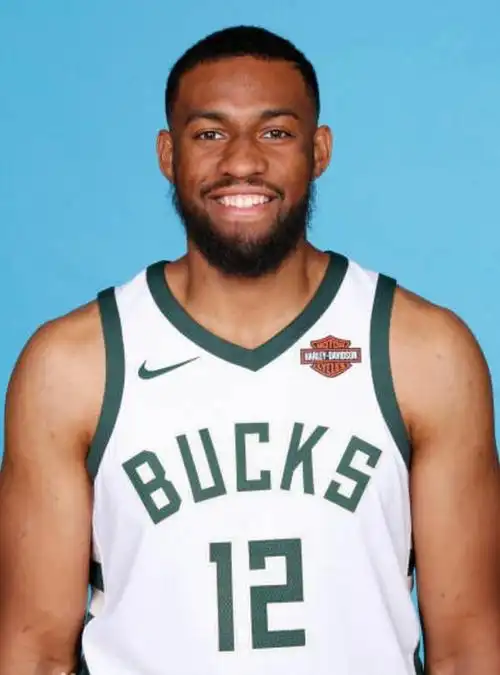 10,贾巴里-帕克,前锋,密尔沃基雄鹿(受限制自由球员)