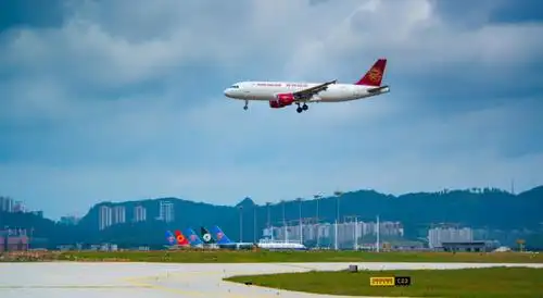 贵阳龙洞堡国际机场东跑道顺利通过投产飞行校验