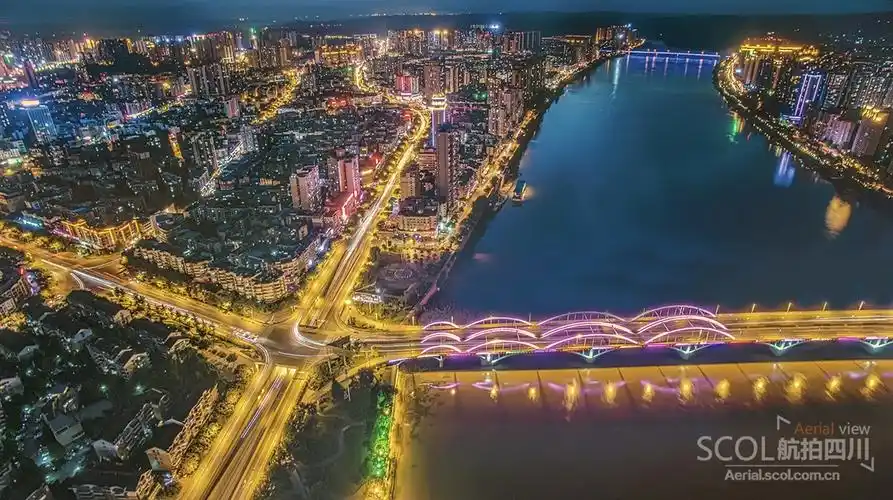 鸟瞰乐山灯火阑珊的醉人夜色