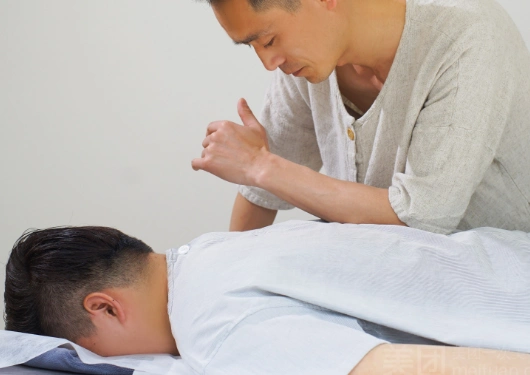 正骨推拿是一种中医治疗方法,可以选择手法专业的合肥推拿正骨.