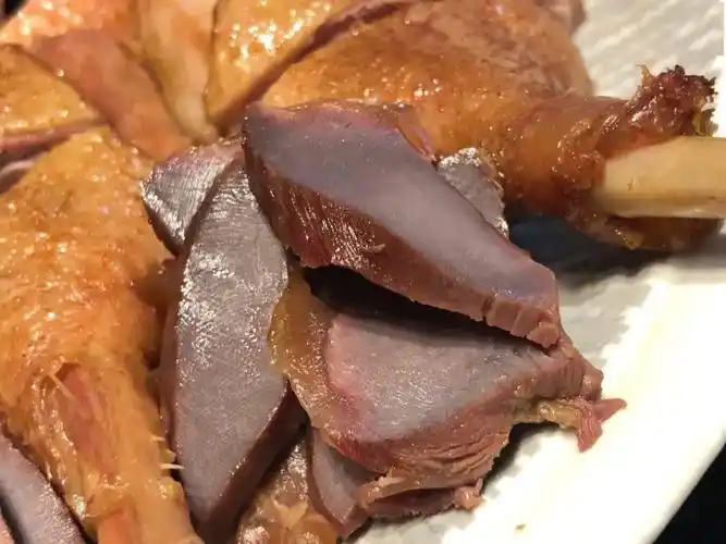 好久没整"一鸭两吃"了,嘿嘿,功力仍在._菜谱