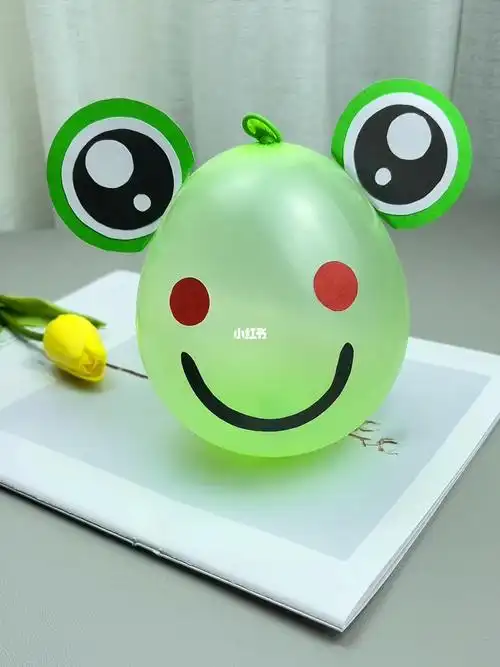 用气球做个青蛙不倒翁吧简单又好玩